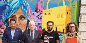 Un mural artístico recoge el proceso de transformación de los comercios sostenibles de Burgos